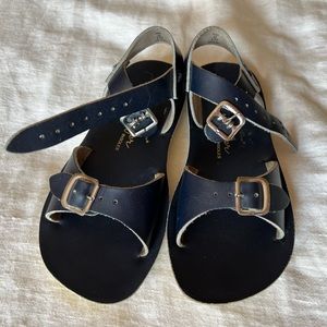 Salt water sandals kids sz 10